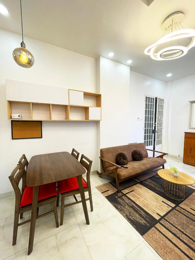 Ductaigallery'S Apt & Hidden In Bui Vien St 胡志明市 外观 照片